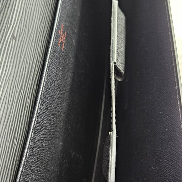 Louis Vuitton Black Epi Briefcase - Picture 8 of 17